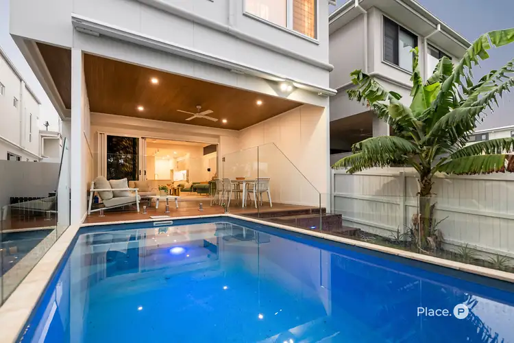 22A Arrol Street, Camp Hill QLD 4152