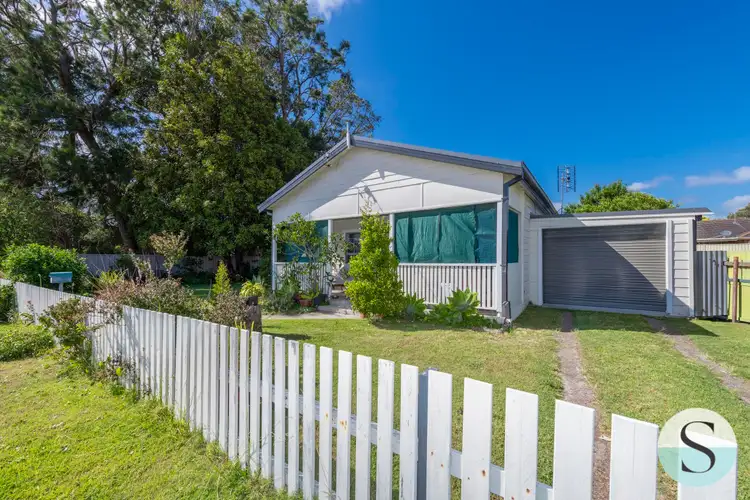 42 Lake Road, Swansea NSW 2281