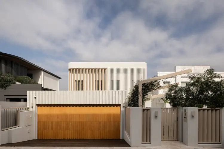 9 Annie Street, Hamilton QLD 4007