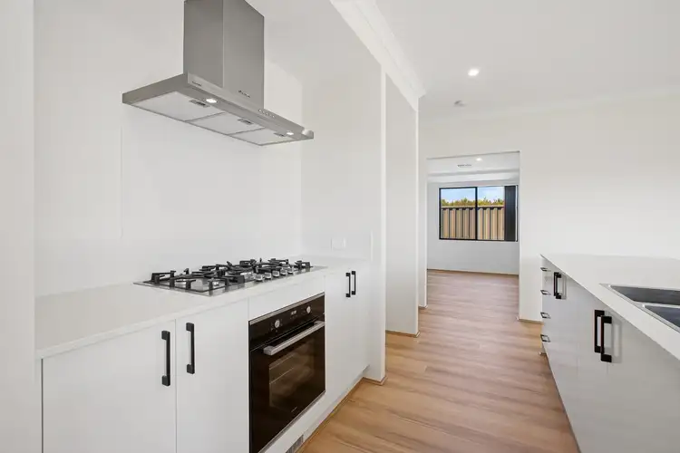 4 Grainger View, Ravenswood WA 6208