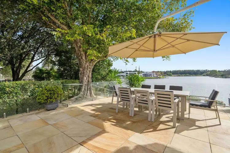 150/125 Santa Cruz Boulevard, Clear Island Waters QLD 4226