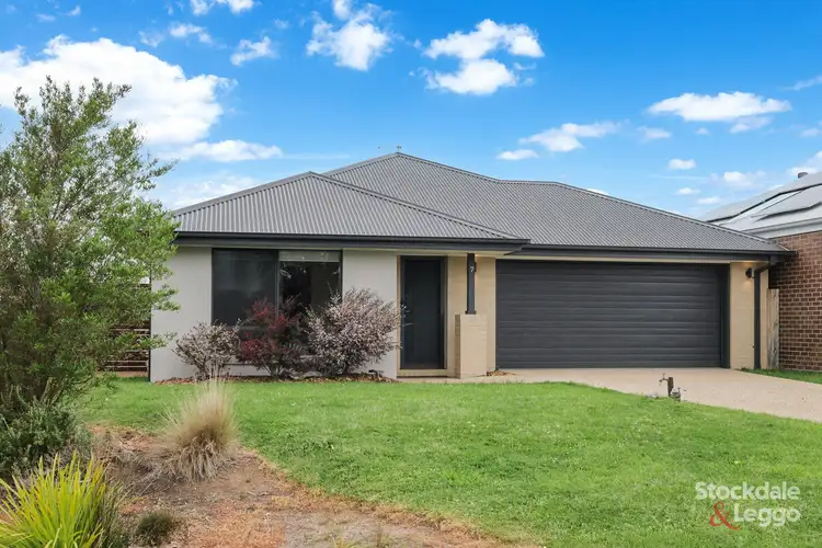 7 Currawong Close