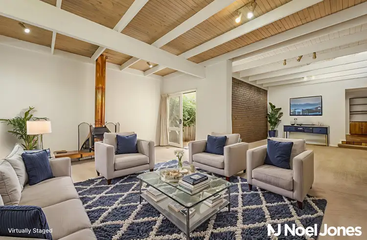 15 Fairbank Crescent, Templestowe Lower VIC 3107