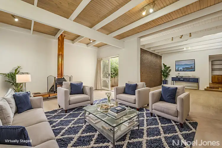 15 Fairbank Crescent, Templestowe Lower VIC 3107