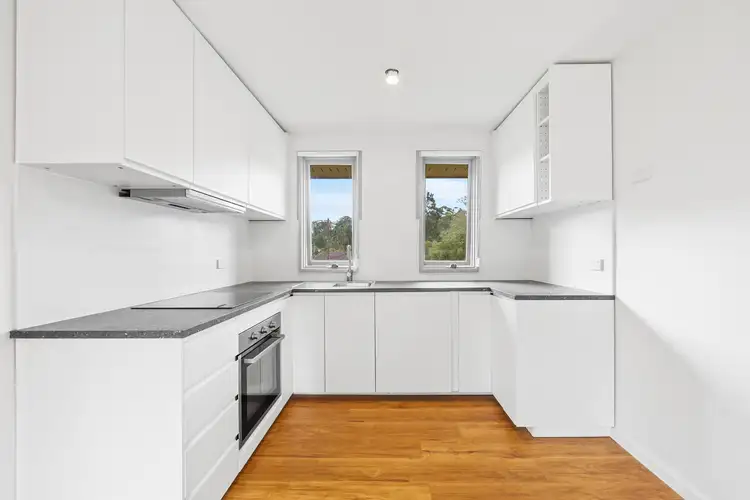 2 Pemworth Close, Wyoming NSW 2250