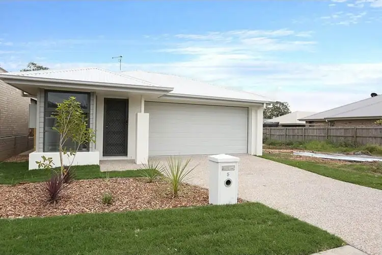 5 Moonstone Street, Pimpama QLD 4209