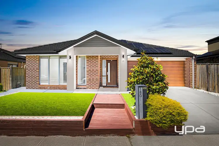 180 Waterhaven Boulevard, Point Cook VIC 3030