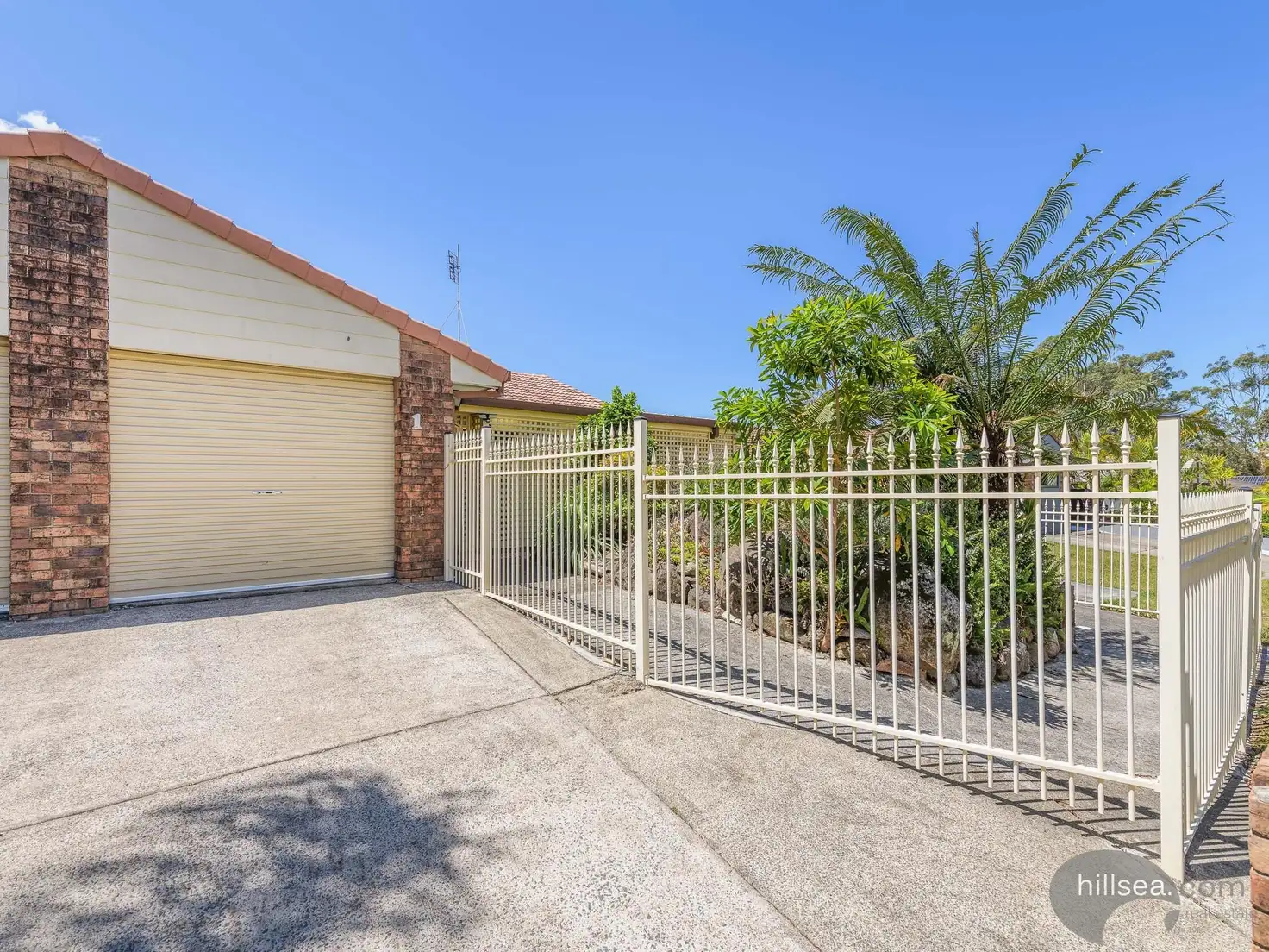 Main view of Homely semi-detached listing, 1/4 Robin Joy Close, Labrador QLD 4215