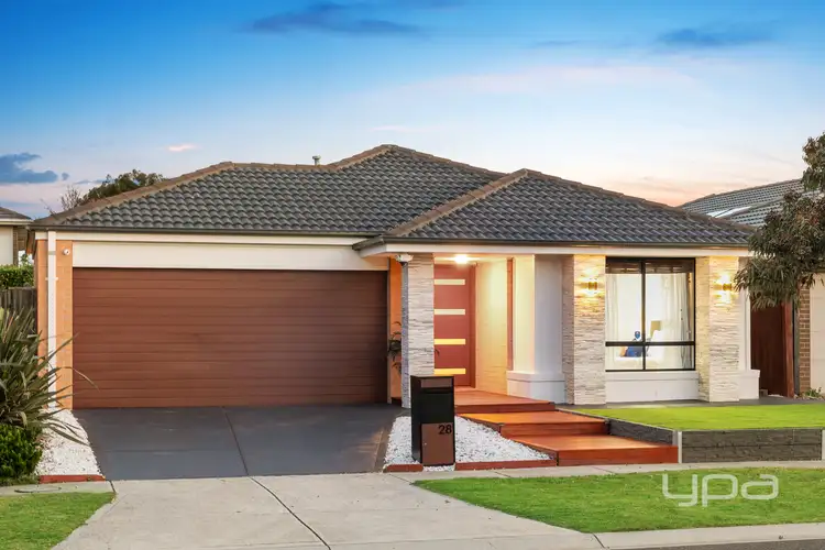 28 Surrey Grove, Point Cook VIC 3030