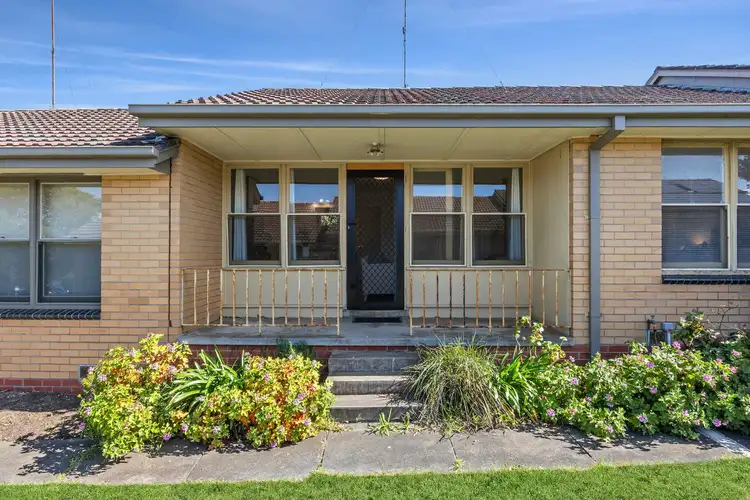 2/10-12 Geelong Road, Torquay VIC 3228