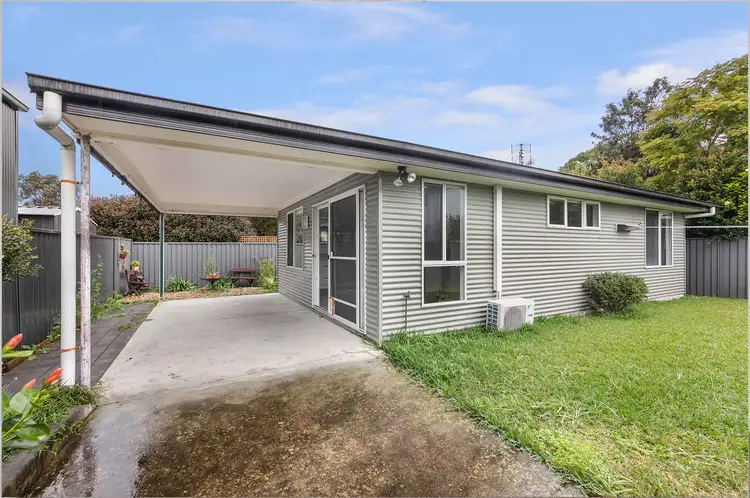 20a Windsor Road, Berkeley Vale NSW 2261