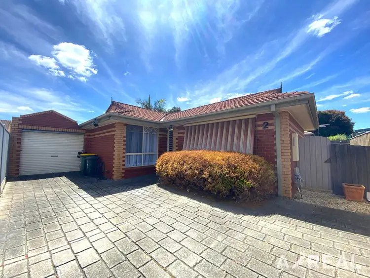 2 Bradley Drive, Mill Park VIC 3082