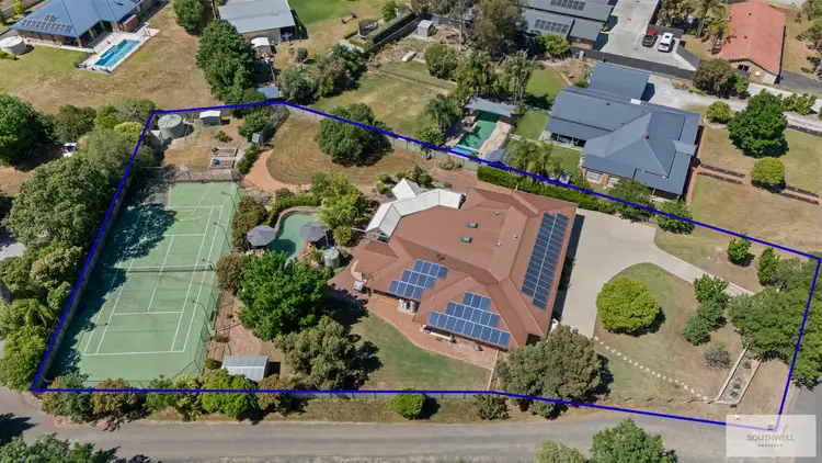 9 Coorigil Street, Tamworth NSW 2340