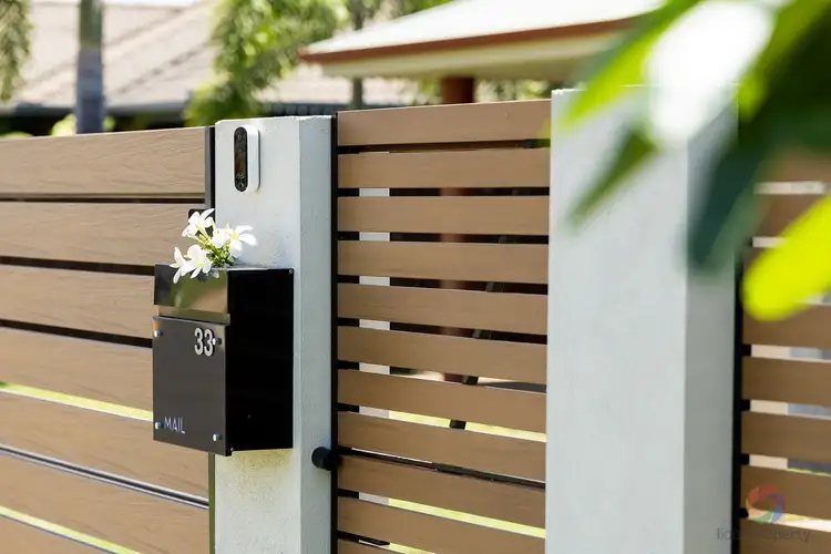 33 Golf View Drive, Boyne Island QLD 4680