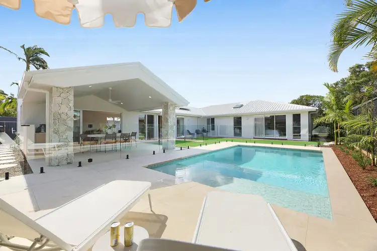 1 David Court, Miami QLD 4220