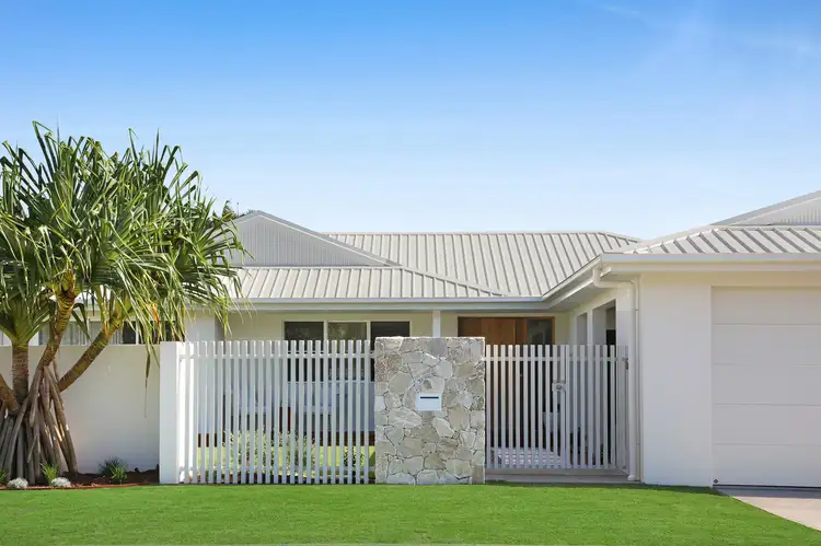 1 David Court, Miami QLD 4220