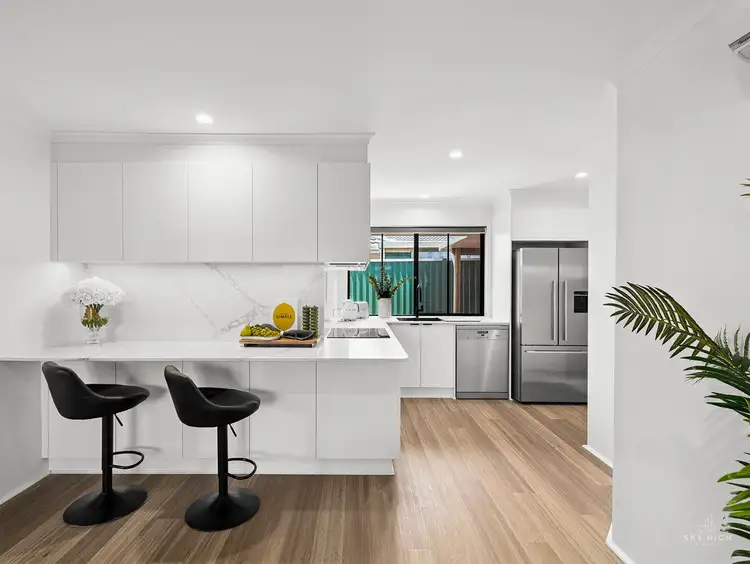 1/16 Botanical Drive, Labrador QLD 4215