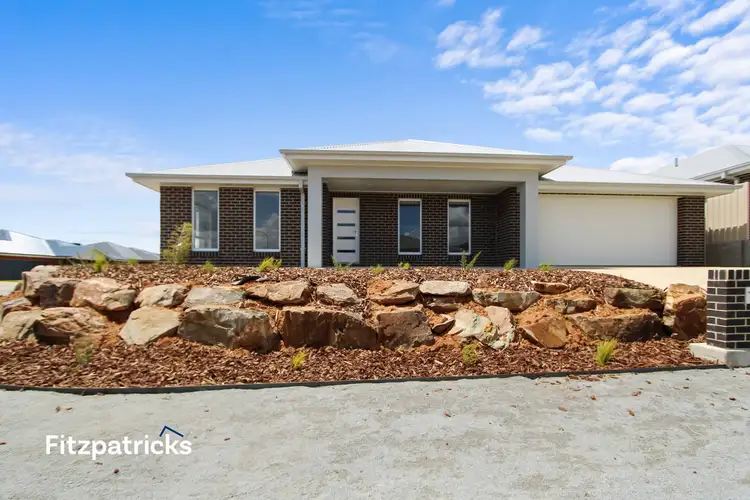 28 Kentucky Crescent, Gobbagombalin NSW 2650