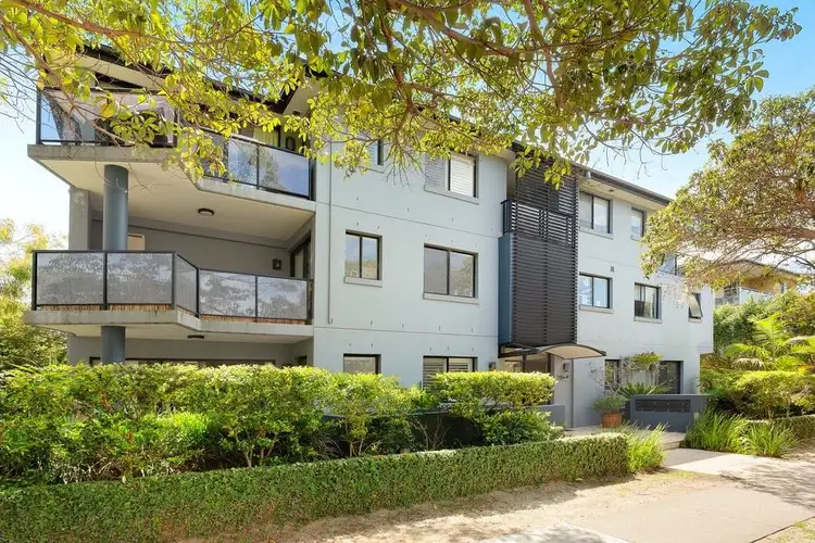 3/1 Clyde Road, Dee Why NSW 2099