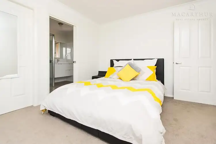 Fourth view of Homely house listing, 6 St Pauls Place, Gobbagombalin NSW 2650