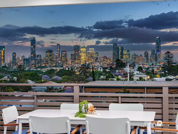 59 Forbes Street, Hawthorne QLD 4171