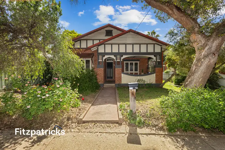 10 Inverary Street