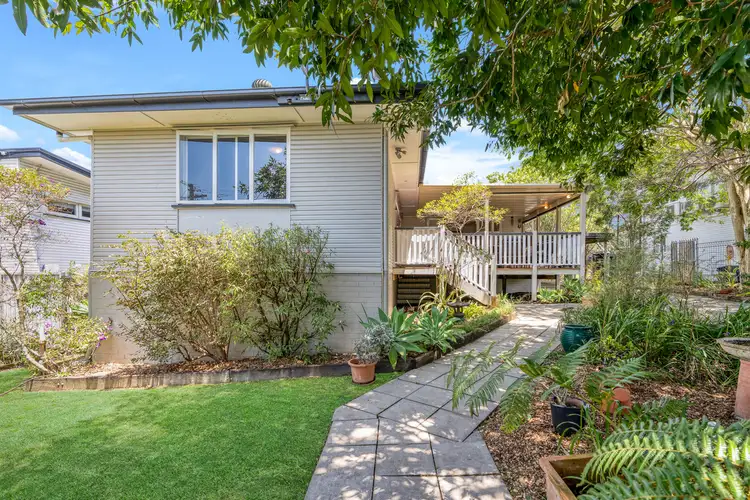 4 Kaiyar Street, Chermside West QLD 4032