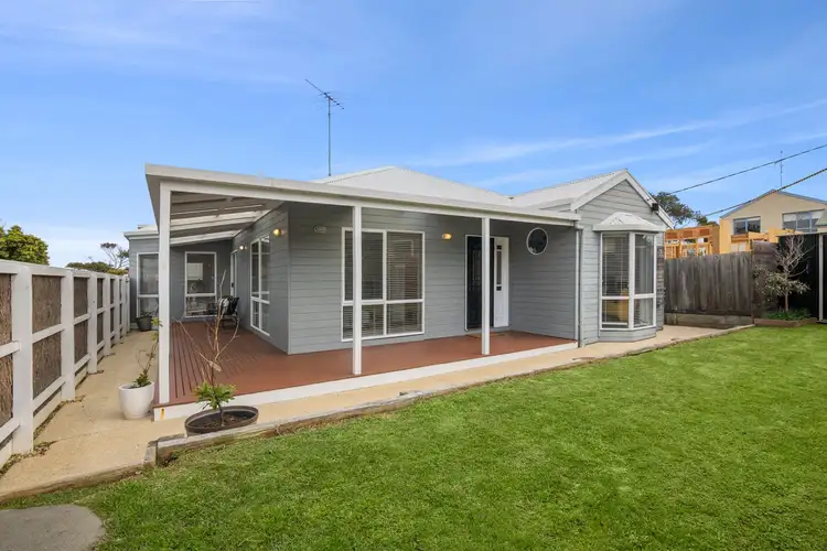 33 Beales Street, Torquay VIC 3228