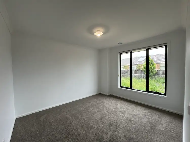 Fourth view of Homely house listing, 2/10 Swinburne Crescent, Traralgon VIC 3844