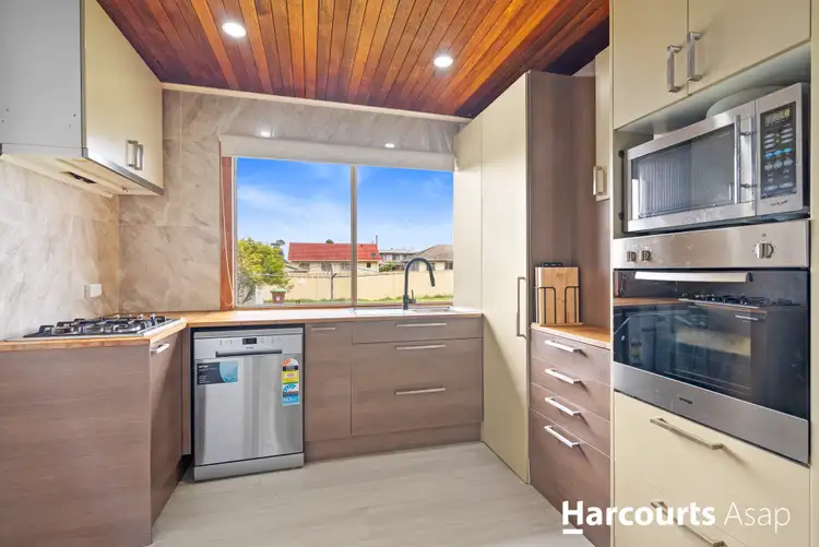 Second view of Homely house listing, 33 Kanooka Grove, Doveton VIC 3177