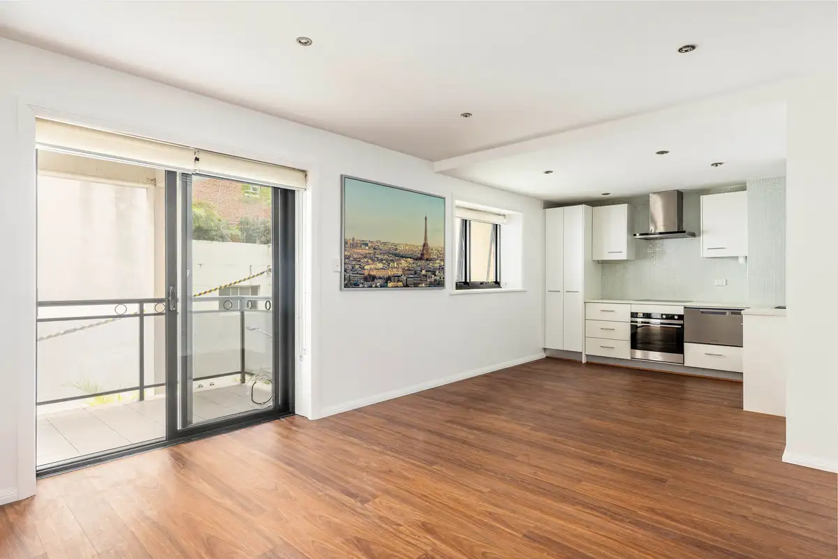 Main view of Homely apartment listing, 7/30-32 Kings Cross Road, Potts Point NSW 2011