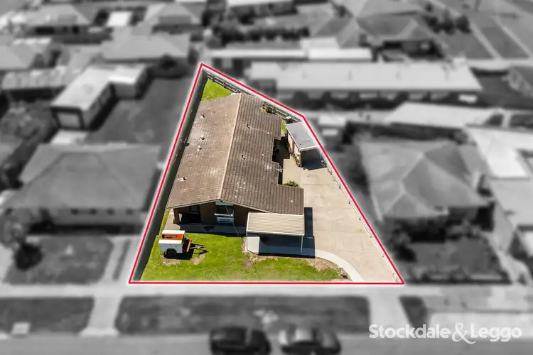 1&2/10 The Boulevard, Morwell VIC 3840