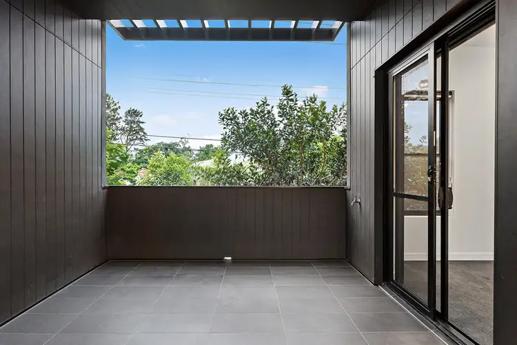 204/133 Clarence Road, Indooroopilly QLD 4068