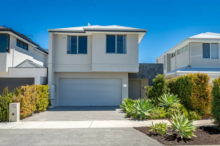 15 Gibraltar Way, Mindarie WA 6030