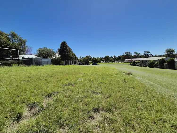 18 Muir Street, Blackbutt QLD 4314