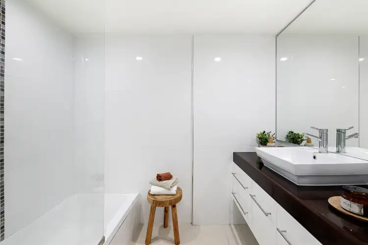 Third view of Homely apartment listing, 15/18 Macarthur Parade, Main Beach QLD 4217