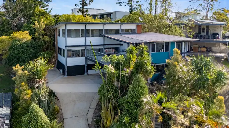 8 Koolewong Street, Stafford Heights QLD 4053