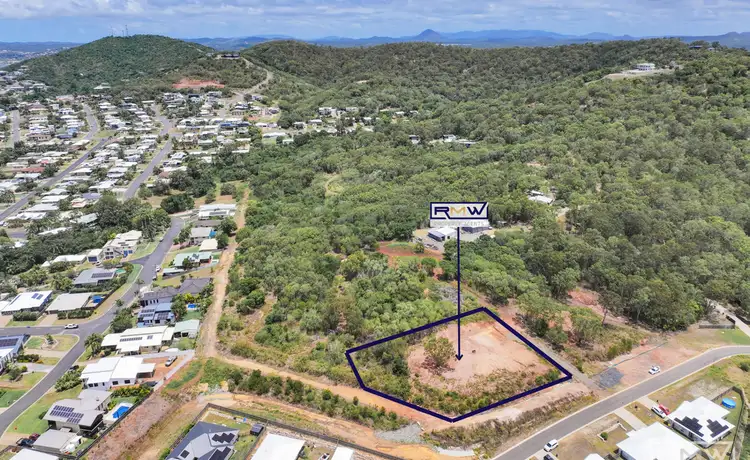 2/46 Roberts Road, Pacific Heights QLD 4703