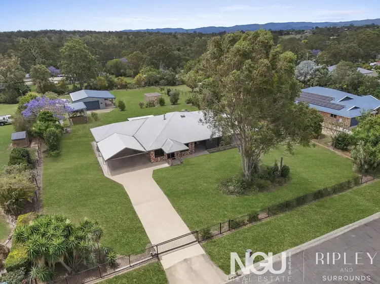 39 Pat Slattery Place, Lowood QLD 4311