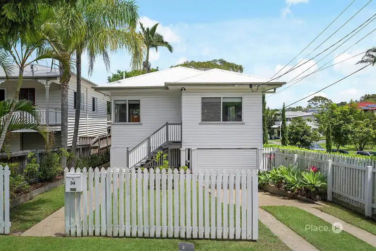 34 The Promenade, Camp Hill QLD 4152