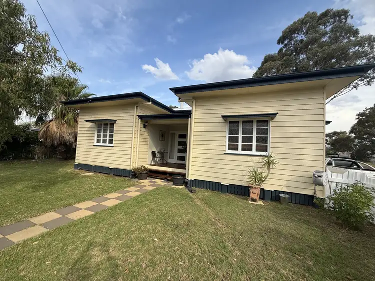 3 Pratten Street, Dalby QLD 4405