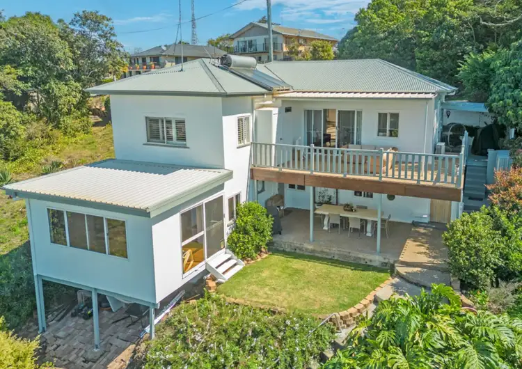 18 Heathwood Crescent, Qunaba QLD 4670