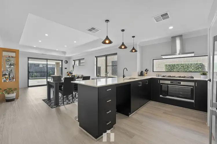 163 Clementine Boulevard, Treeby WA 6164