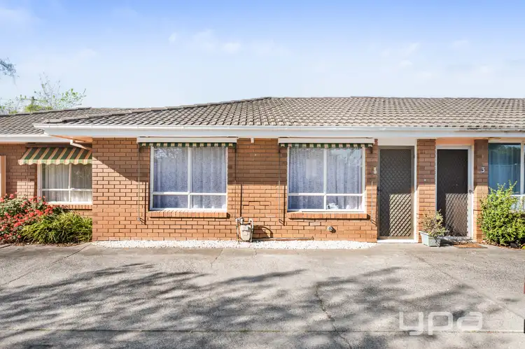 2/5 Evans Street, Sunbury VIC 3429
