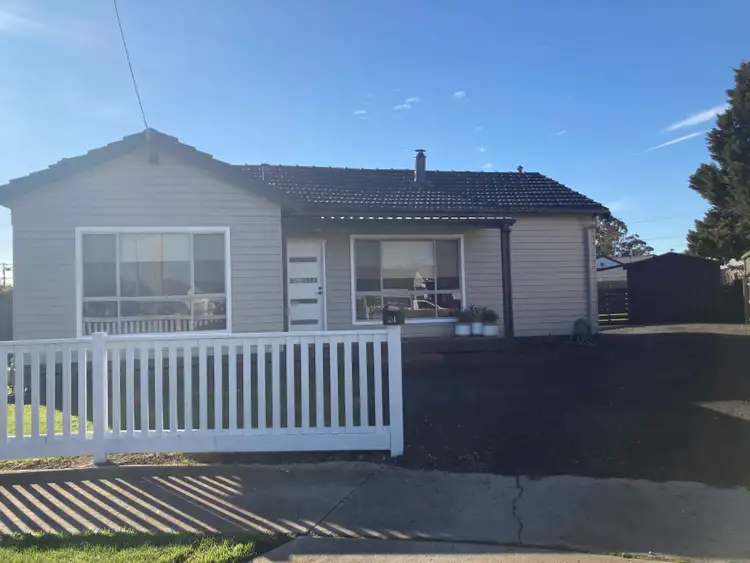 24 Armstrong Court, Traralgon VIC 3844