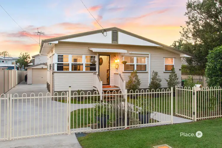 10 Kabura Street, Clontarf QLD 4019