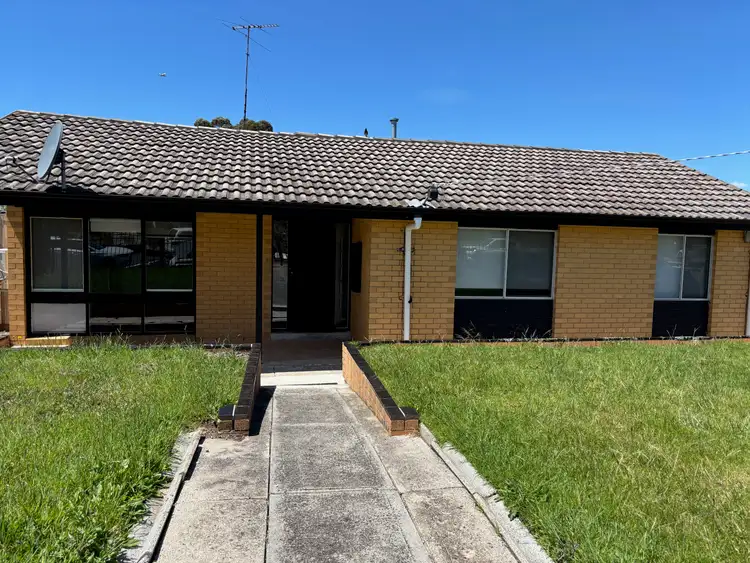 17 Rockbank Court, Meadow Heights VIC 3048
