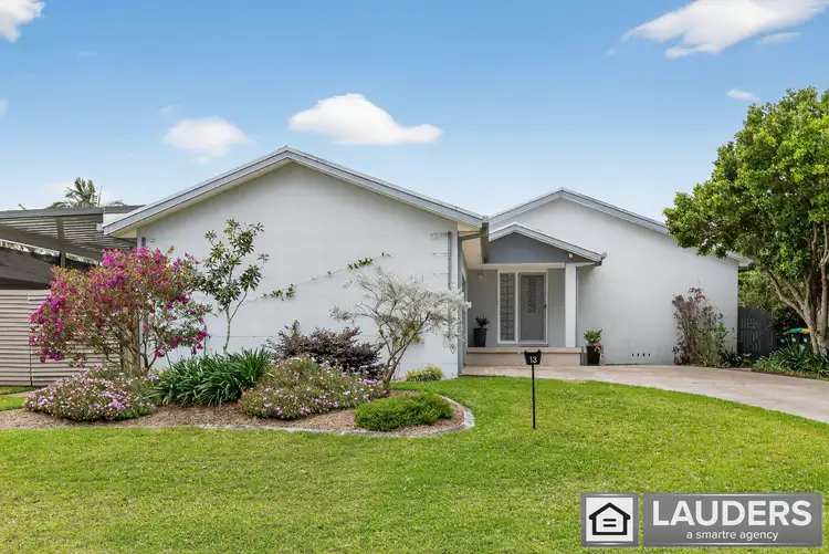 13 Spinnaker Cove, Wallabi Point NSW 2430