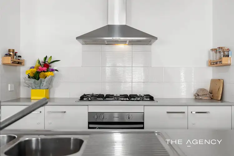 Fifth view of Homely house listing, 18 Kirkbrae Pass, Meadow Springs WA 6210