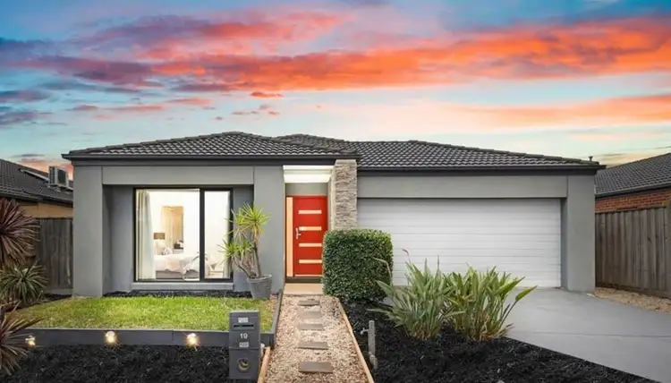 19 Baltic Circuit, Point Cook VIC 3030